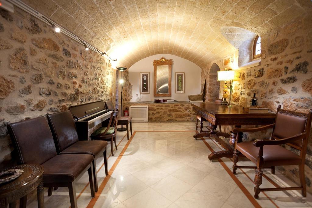 Theophano Art Hotel Monemvasia Luaran gambar
