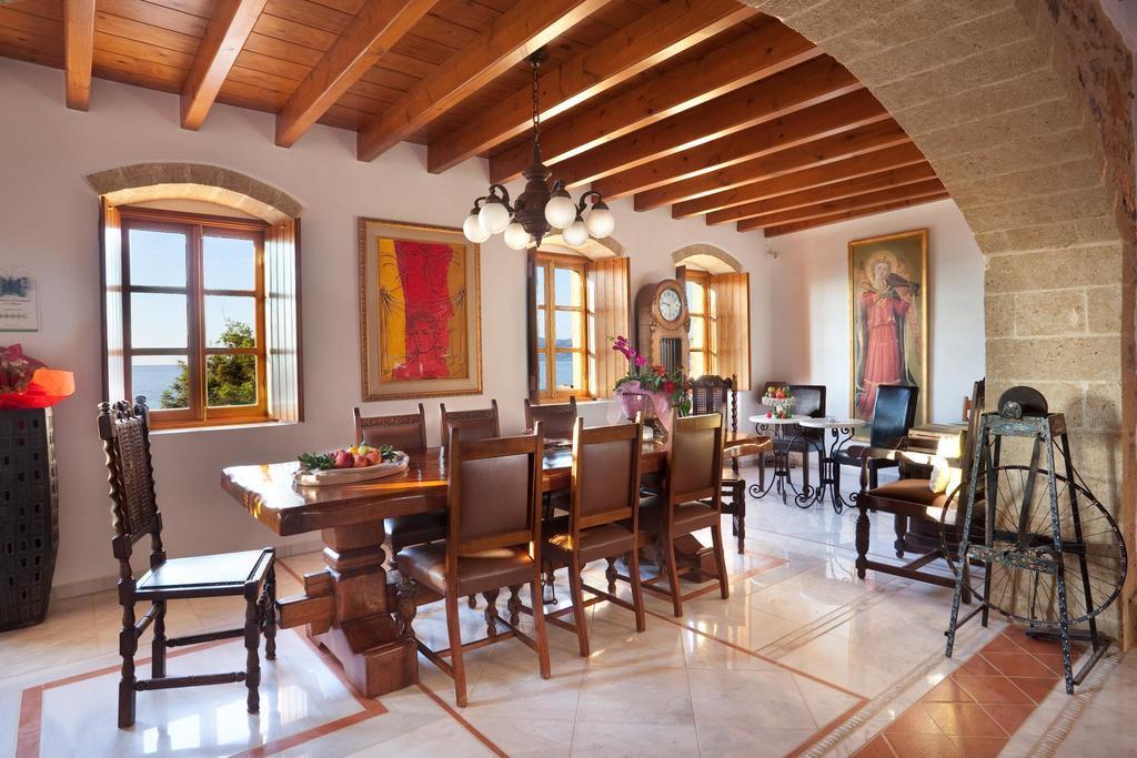 Theophano Art Hotel Monemvasia Luaran gambar